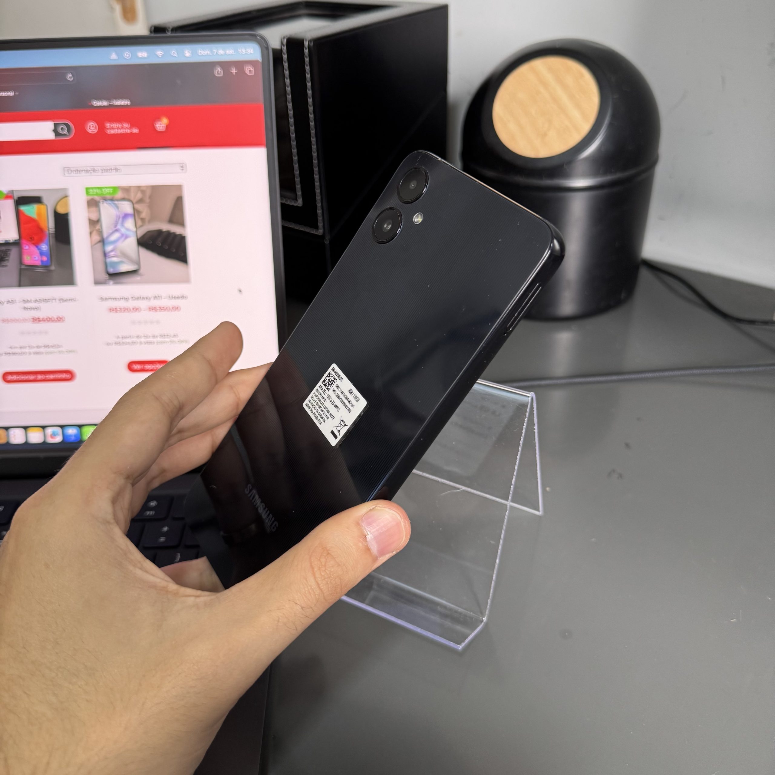 Samsung Galaxy A05 – Tela 6.7" – 4 GB RAM – 128 GB Armazenamento (Semi-Novo) - Image 4